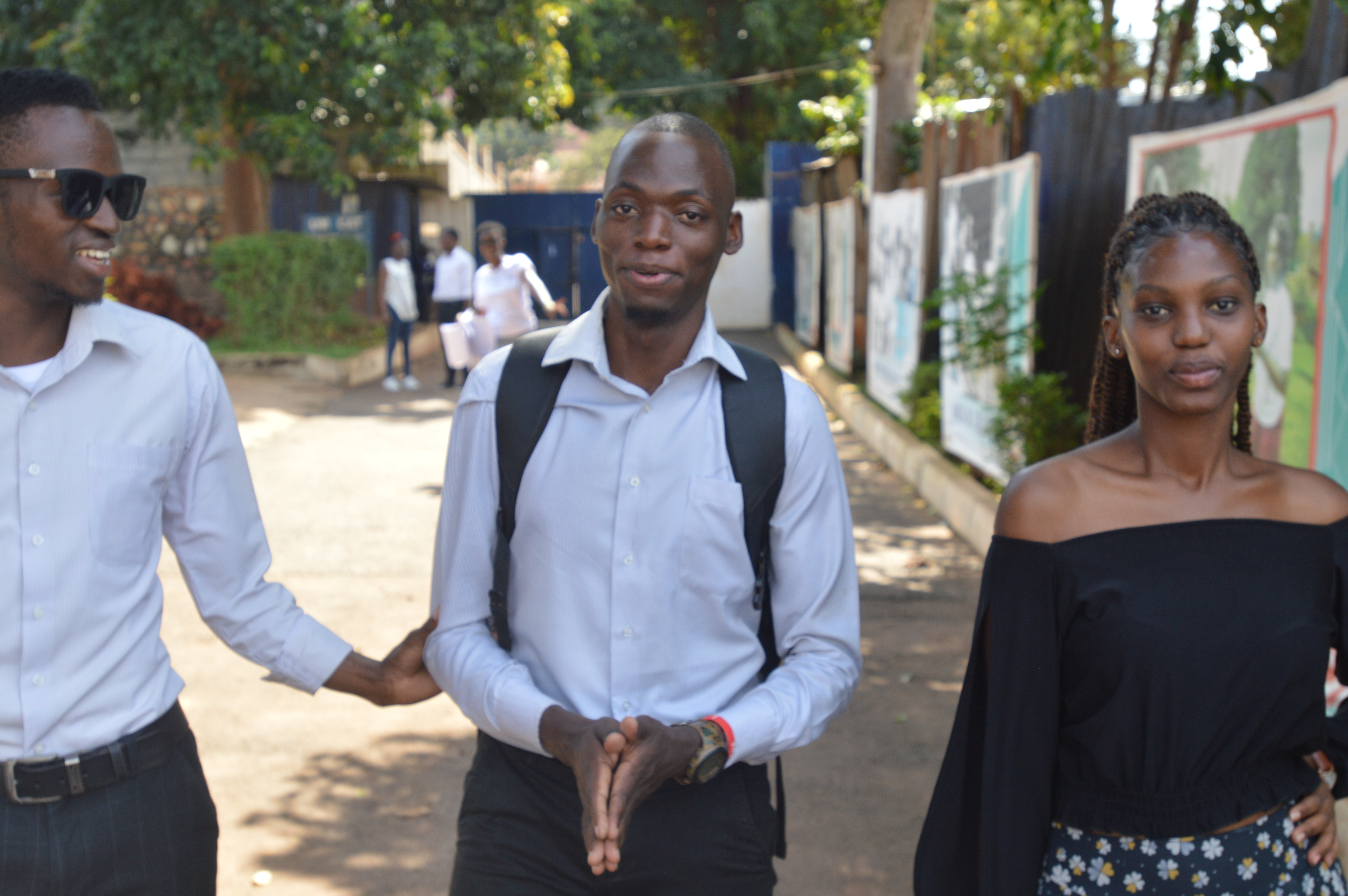 UMCAT students walking on campus